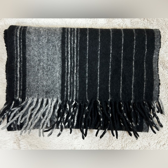 Fraas Unisex Fringe Edge 100% Cashmere Scarf Striped Black/gray Size 50”/10,5” - Picture 6 of 6